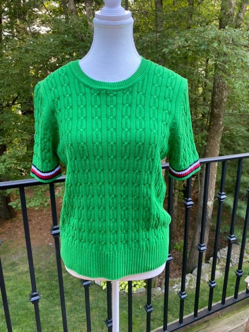 Tommy Hilfiger Women's Green Short Sleeve Sweater Large